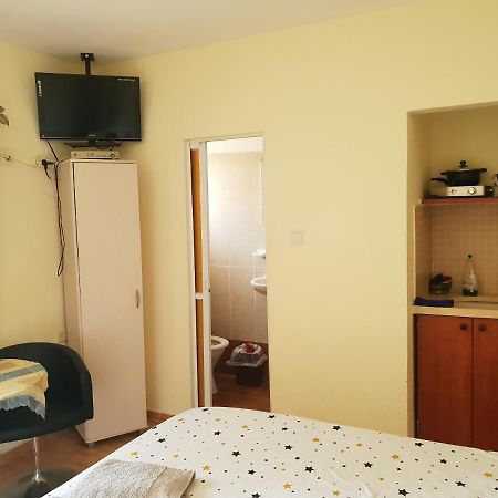 Naama Rooms For Rent Neve Zohar Exterior foto